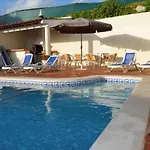 Casa Do Poco * Armação de Pêra